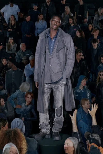 Look 6